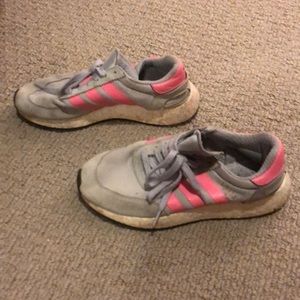 Adidas I-5923 size 7 tennis shoes